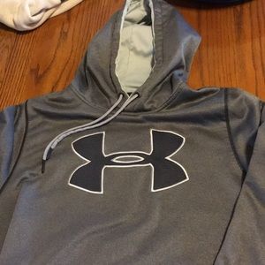 Men’s Under Armour hoodie sweatshirt